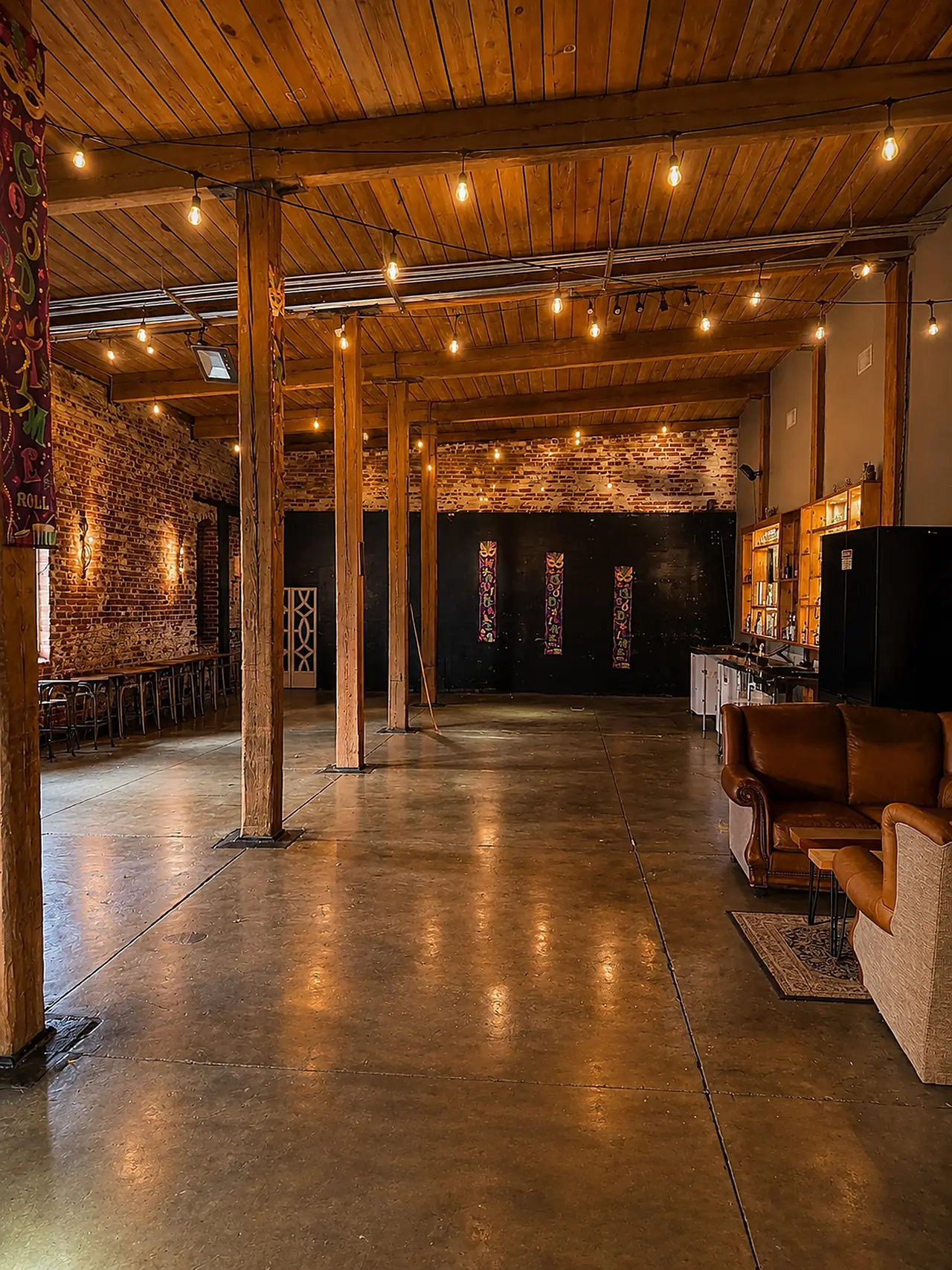 The lounge at dusk